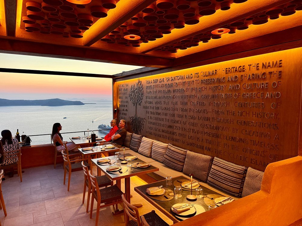 Rizes gastro-taverna restaurant très bien noté Caldera of Fira Opposite From The Metropolis Church Of Fira, Fira 84700 vue sur mer Grèce 