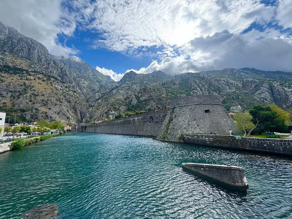 Les Murs de Kotor, Randonnée vers la Forteresse Saint-Jean